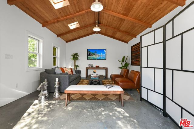 MLS #25560161 image #46