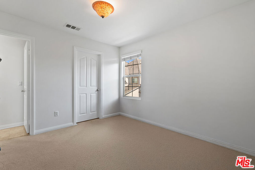 MLS #25561633 image #20