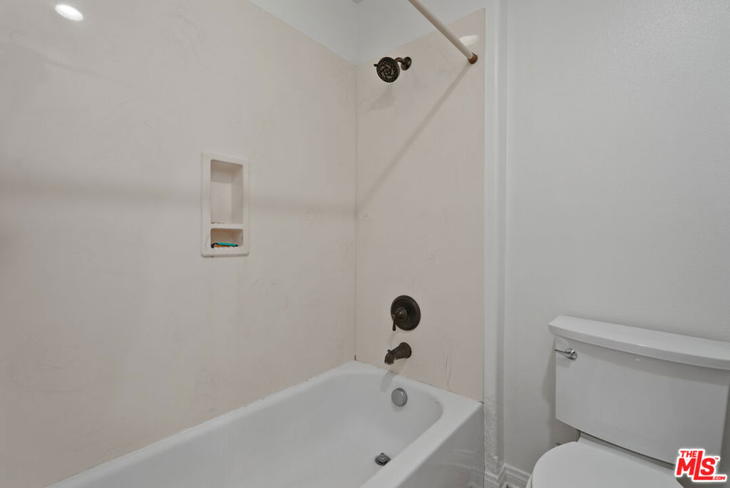 MLS #25561633 image #23