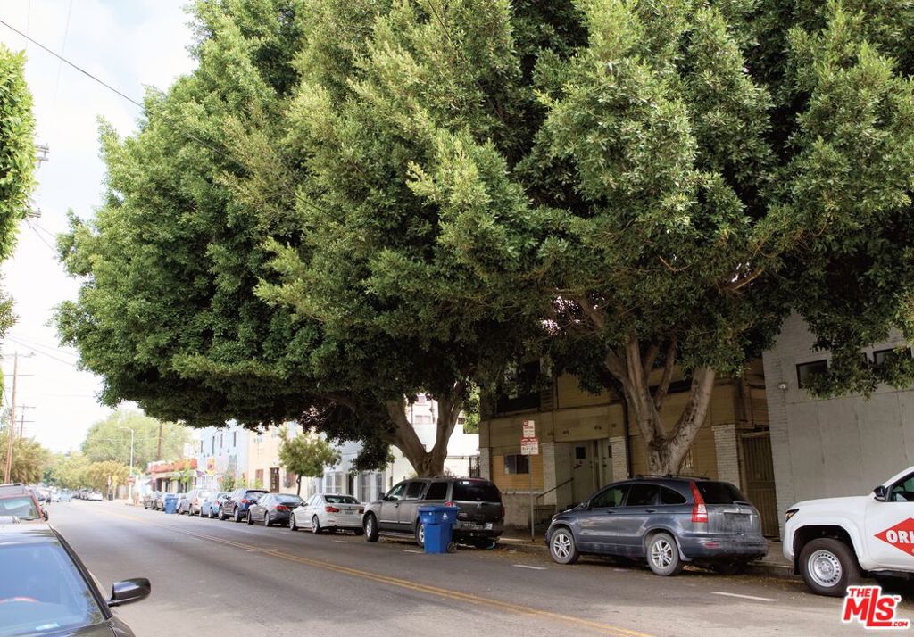 MLS #25562331 image #2