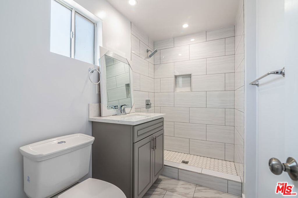 MLS #25562455 image #12