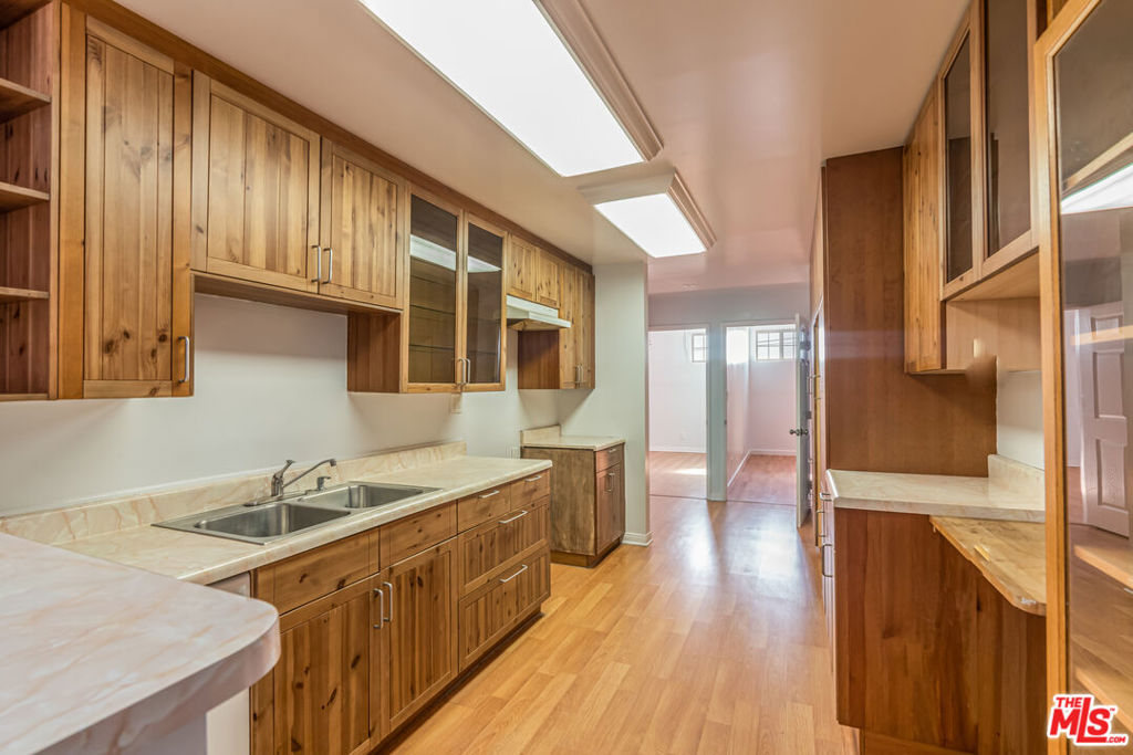 MLS #25562455 image #16