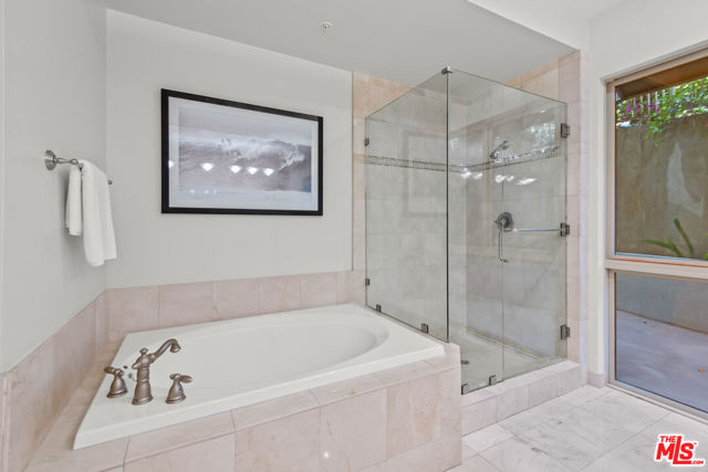 MLS #25562517 image #17