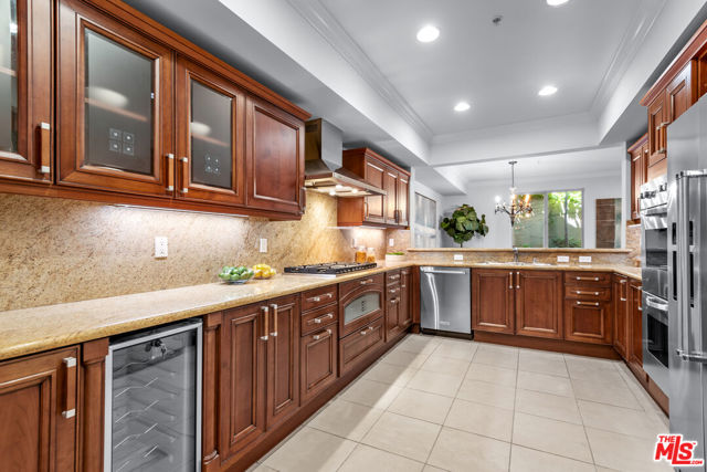 MLS #25562517 image #19