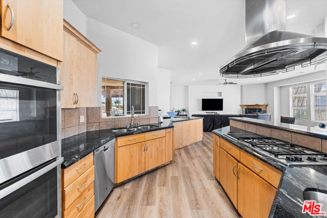 MLS #25562619 image #18