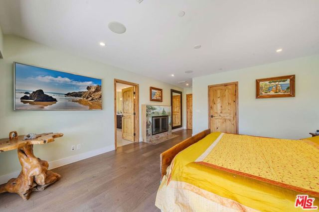 MLS #25562753 image #21