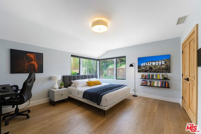 MLS #25562753 image #31