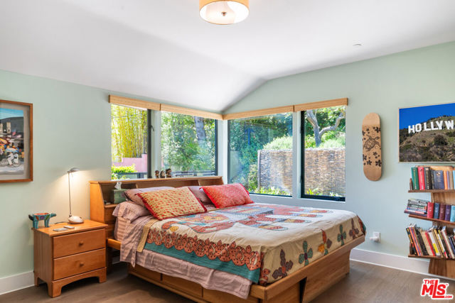 MLS #25562753 image #32