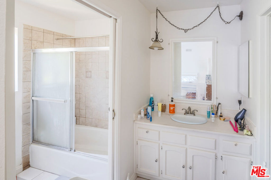 MLS #25562927 image #13