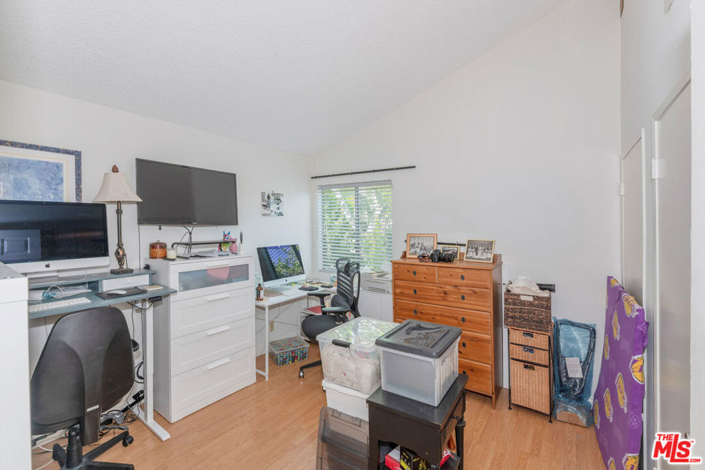 MLS #25562927 image #15