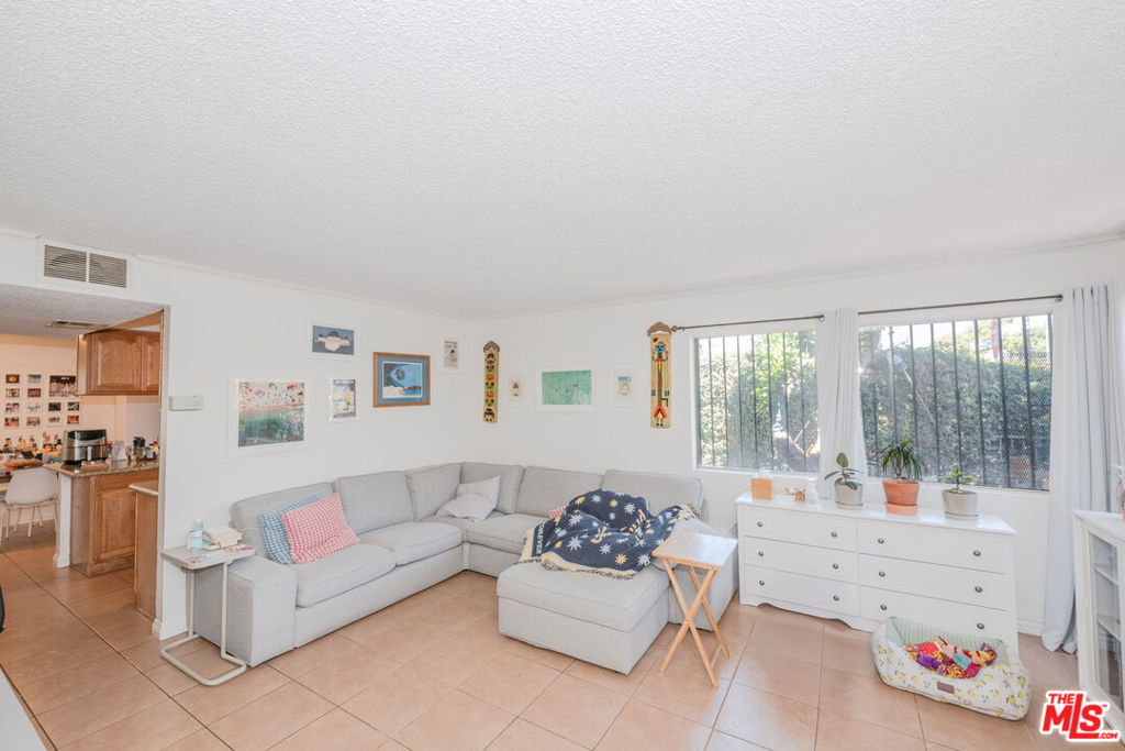 MLS #25562927 image #6