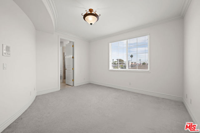 MLS #25563131 image #18