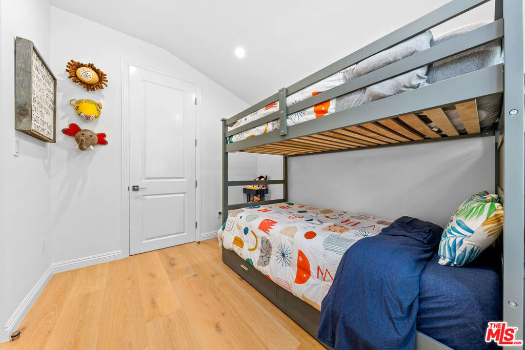 MLS #25563815 image #25