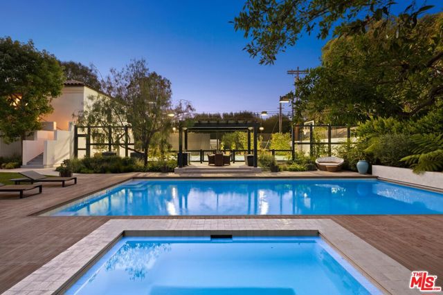 MLS #25564843 image #2