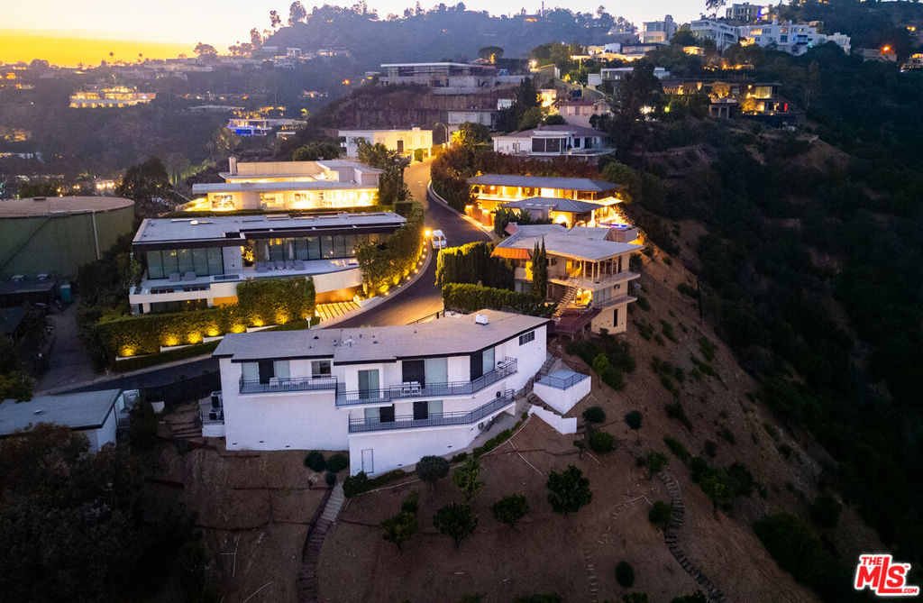 MLS #25565247 image #32