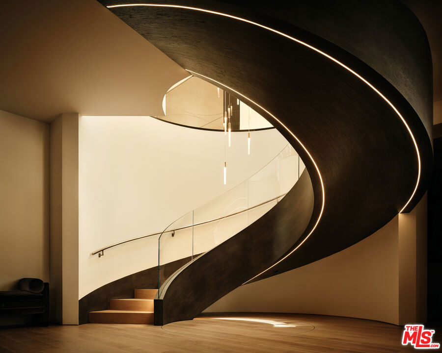 MLS #25565439 image #16