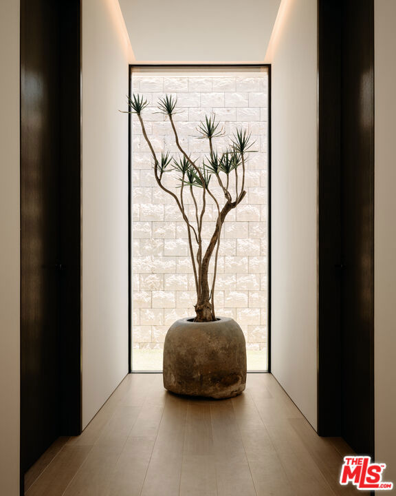 MLS #25565439 image #27