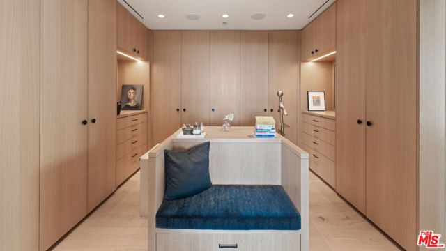 MLS #25566133 image #21