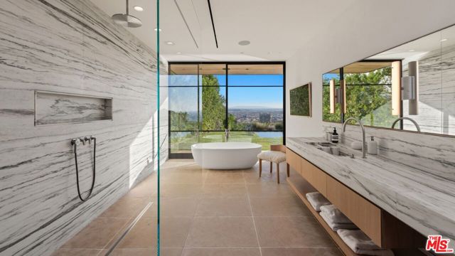 MLS #25566133 image #22