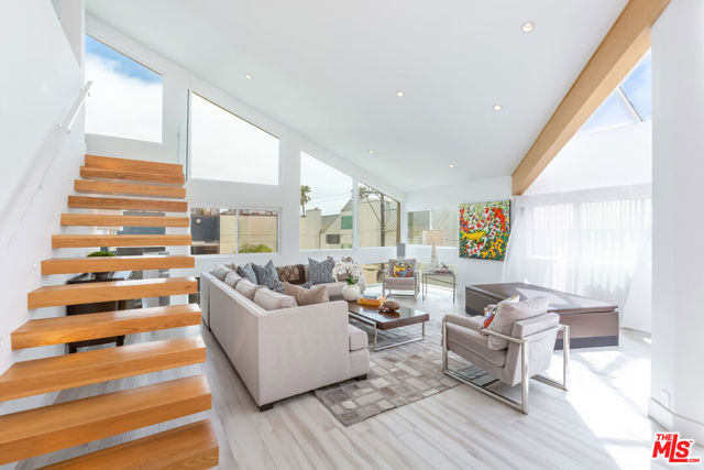 MLS #25567001 image #3