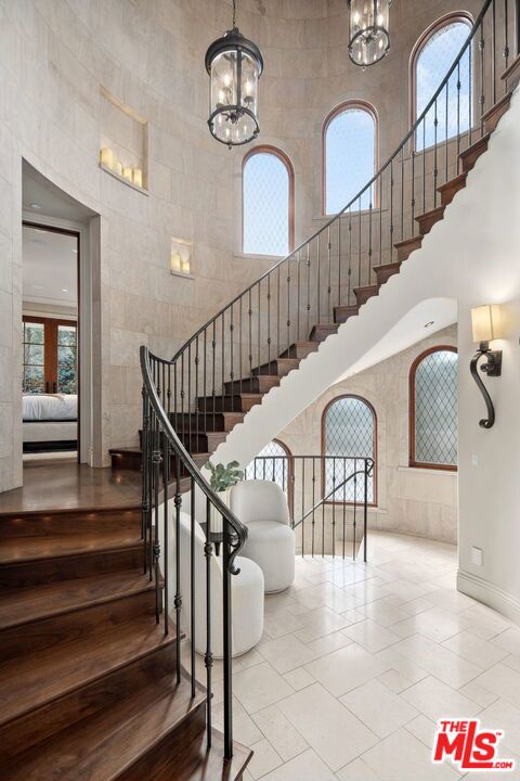 MLS #25567881 image #21