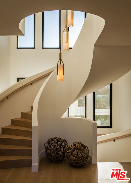 MLS #25568897 image #15