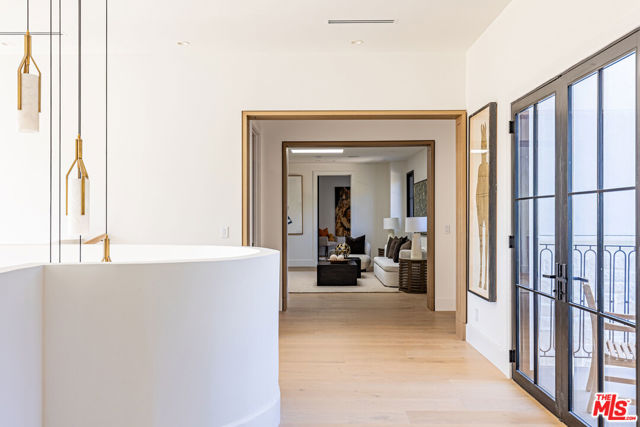 MLS #25568897 image #17