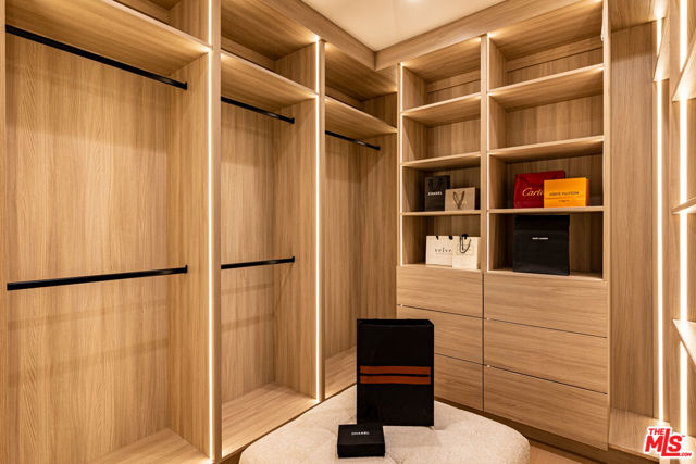 MLS #25568897 image #24