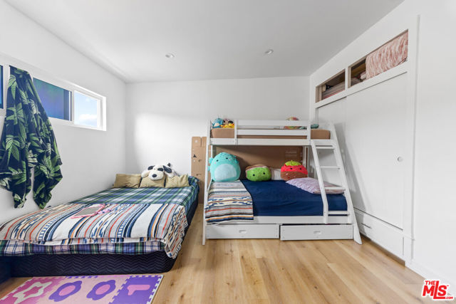 MLS #25568983 image #18