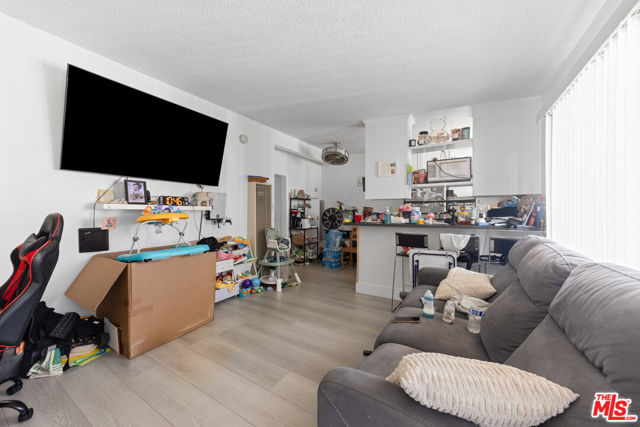 MLS #25568983 image #25