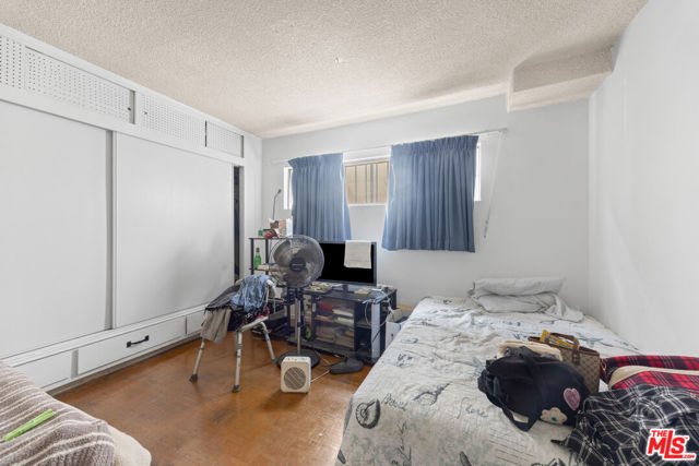 MLS #25568983 image #31