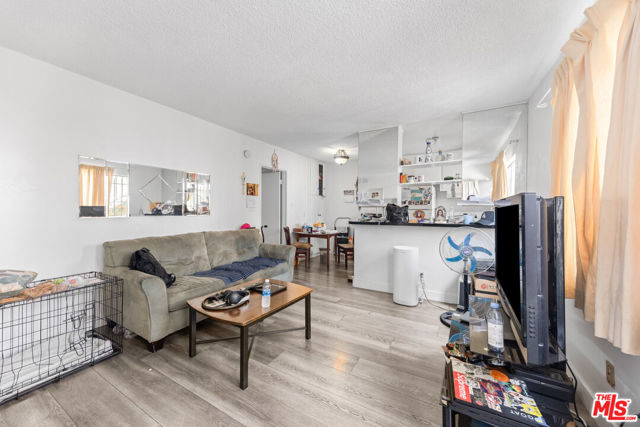 MLS #25568983 image #33