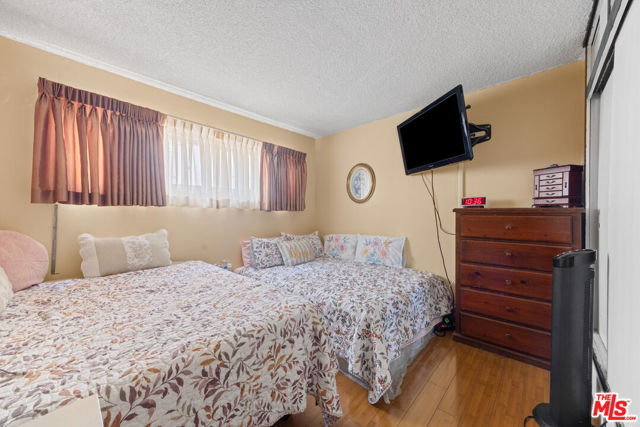 MLS #25568983 image #37