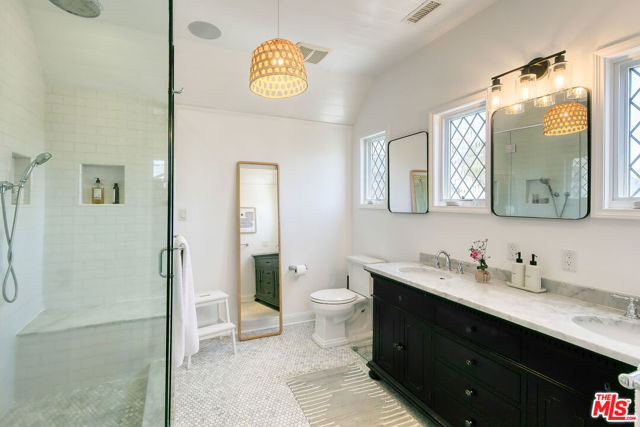 MLS #25569151 image #24