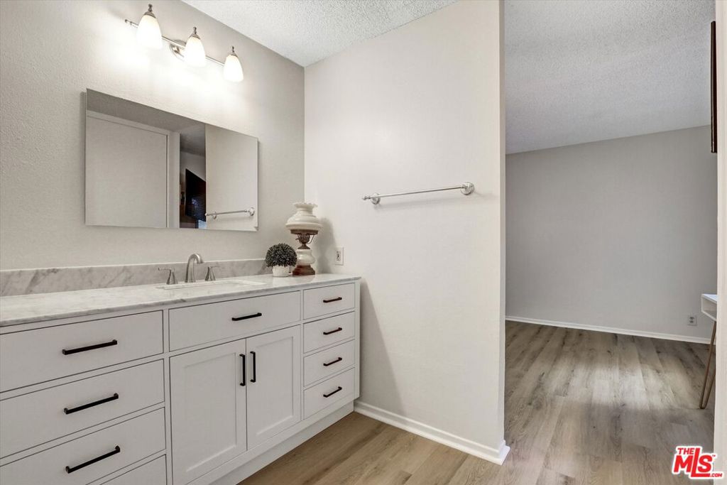 MLS #25569245 image #15