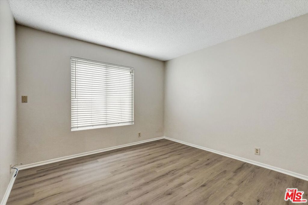 MLS #25569245 image #22