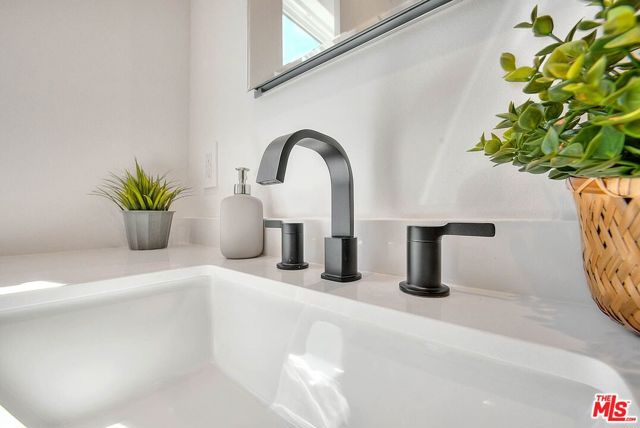 MLS #25569381 image #19