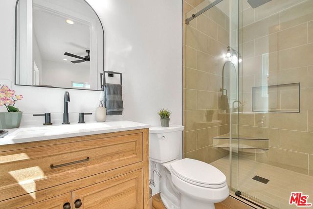 MLS #25569381 image #24