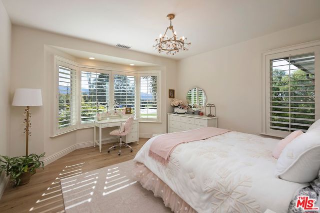 MLS #25569447 image #10