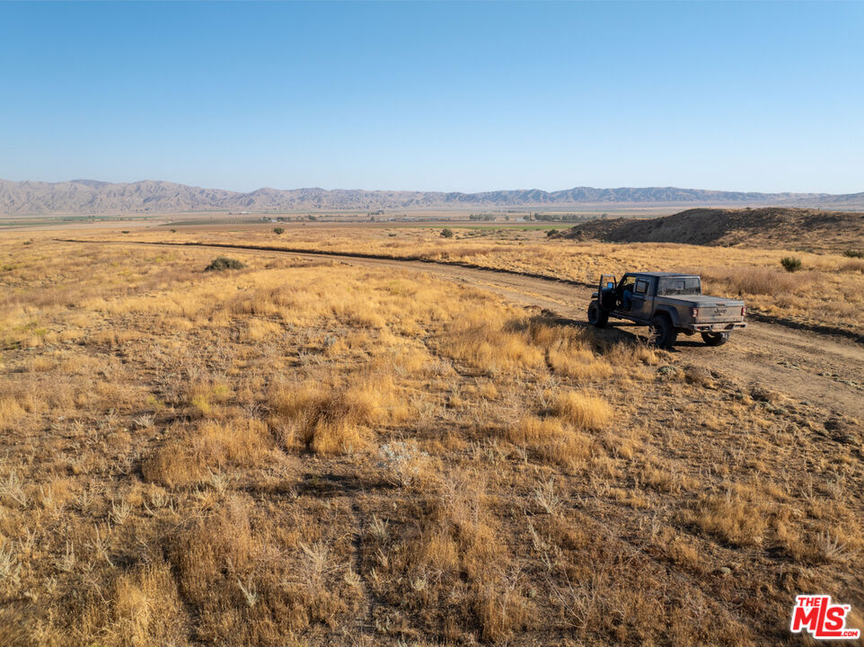 MLS #25570789 image #20