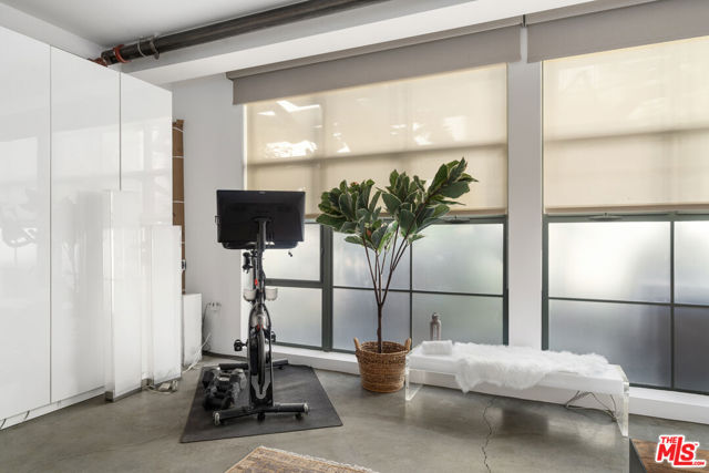 MLS #25570831 image #29