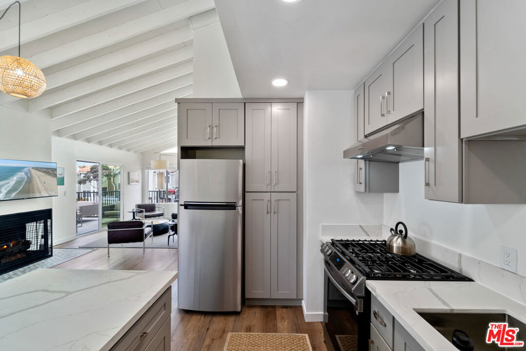 MLS #25570845 image #25