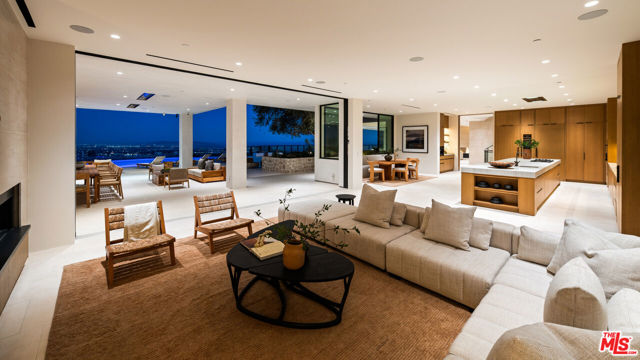 MLS #25570957 image #10