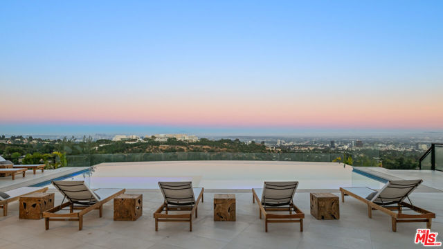 MLS #25570957 image #15