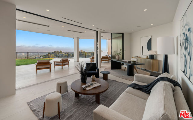 MLS #25570957 image #21