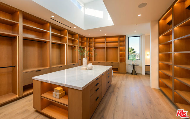 MLS #25570957 image #27