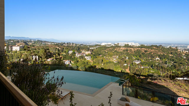 MLS #25570957 image #34
