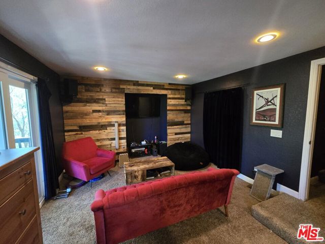 MLS #25571721 image #16
