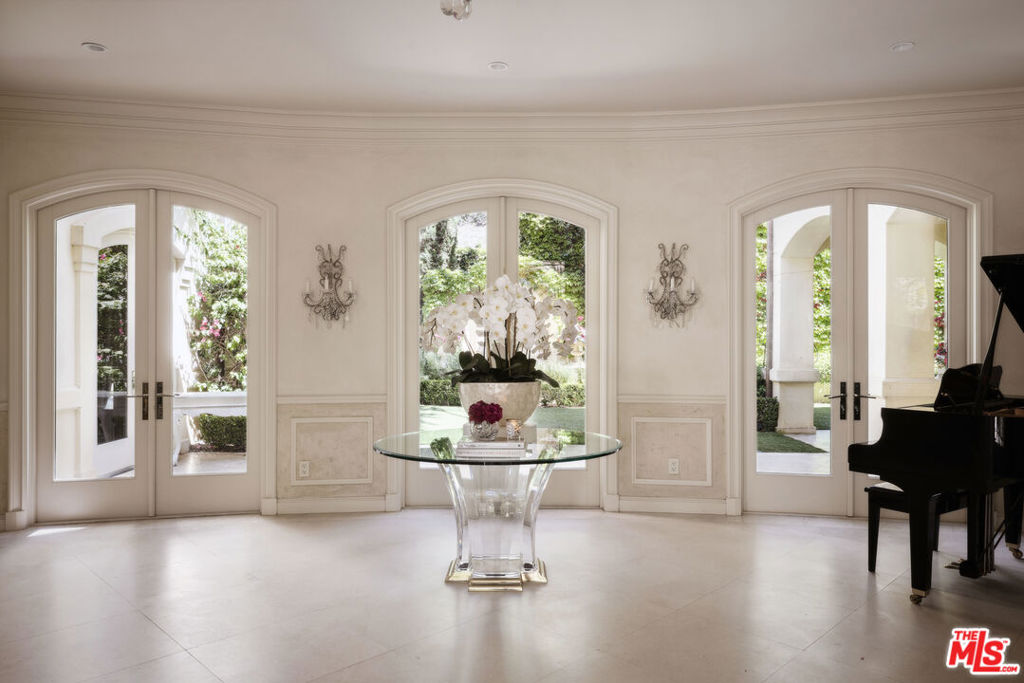 MLS #25571753 image #1