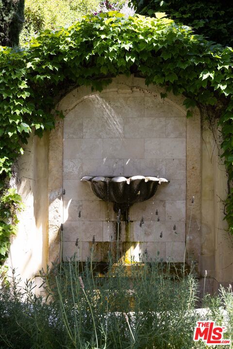 MLS #25571753 image #30